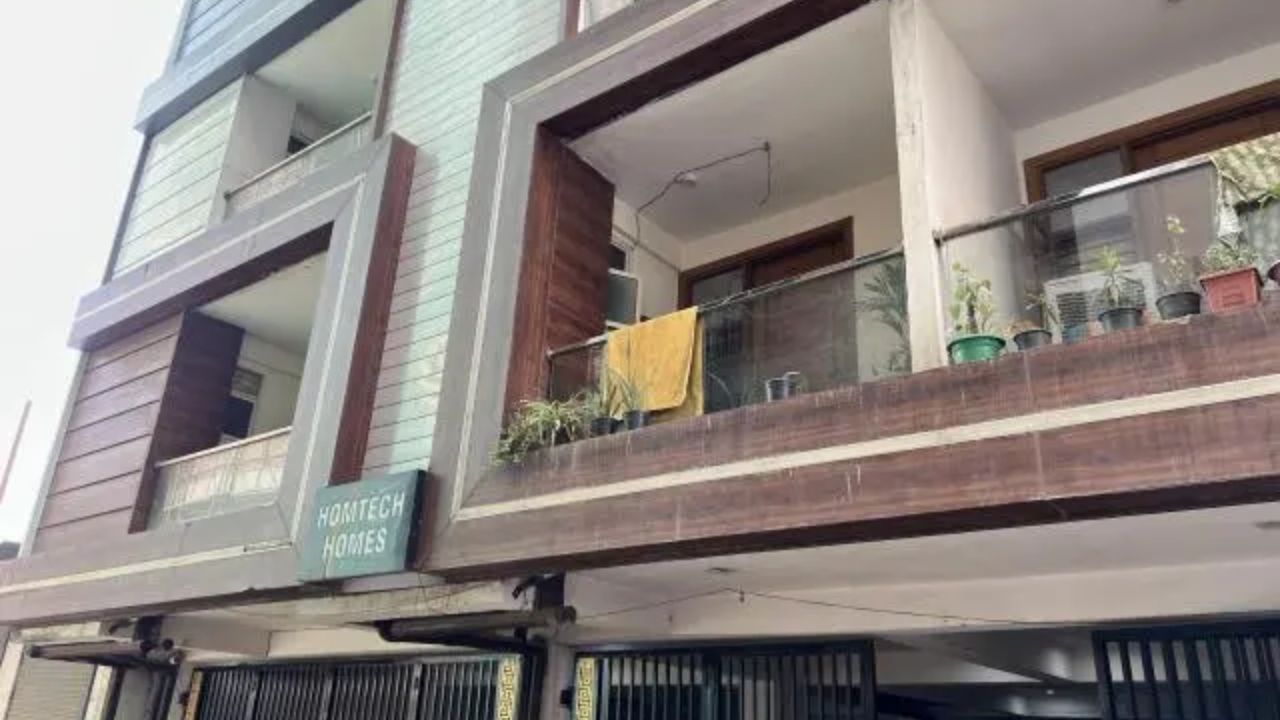 Capital Homtech Homes Sector 102