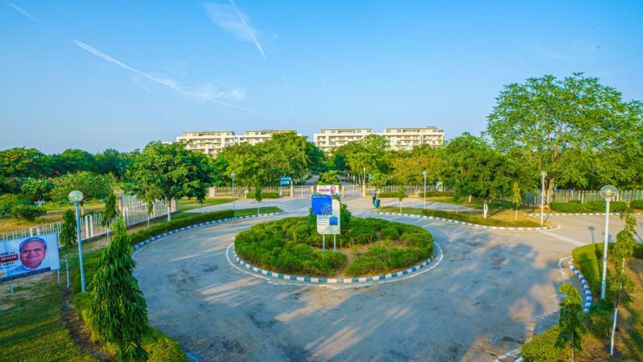 Vatika Infotech City