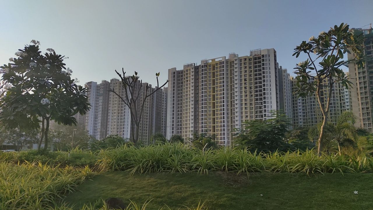 Runwal Gardens East Thane