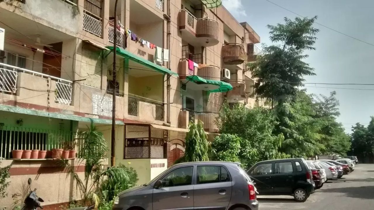 DDA Metro View Apartments Sector 13 Dwarka Delhi