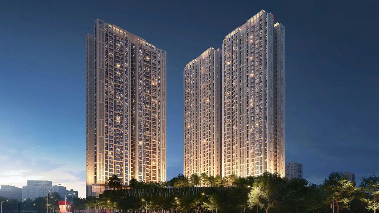 Raymond Realty Ten X Era