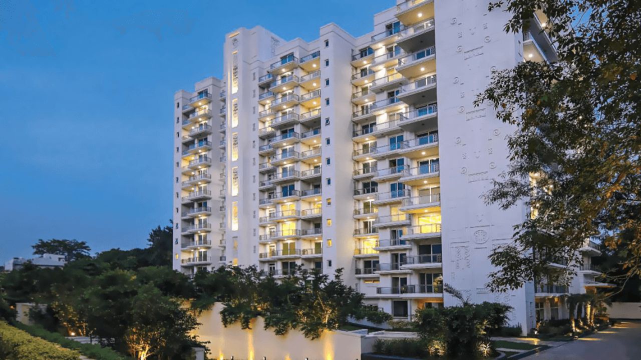 DLF Kings Court Greater Kailash 2 South Delhi