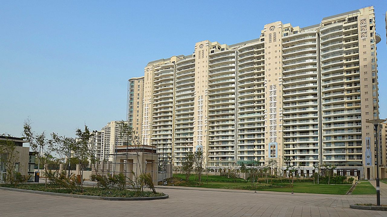 DLF Magnolias Gurgaon