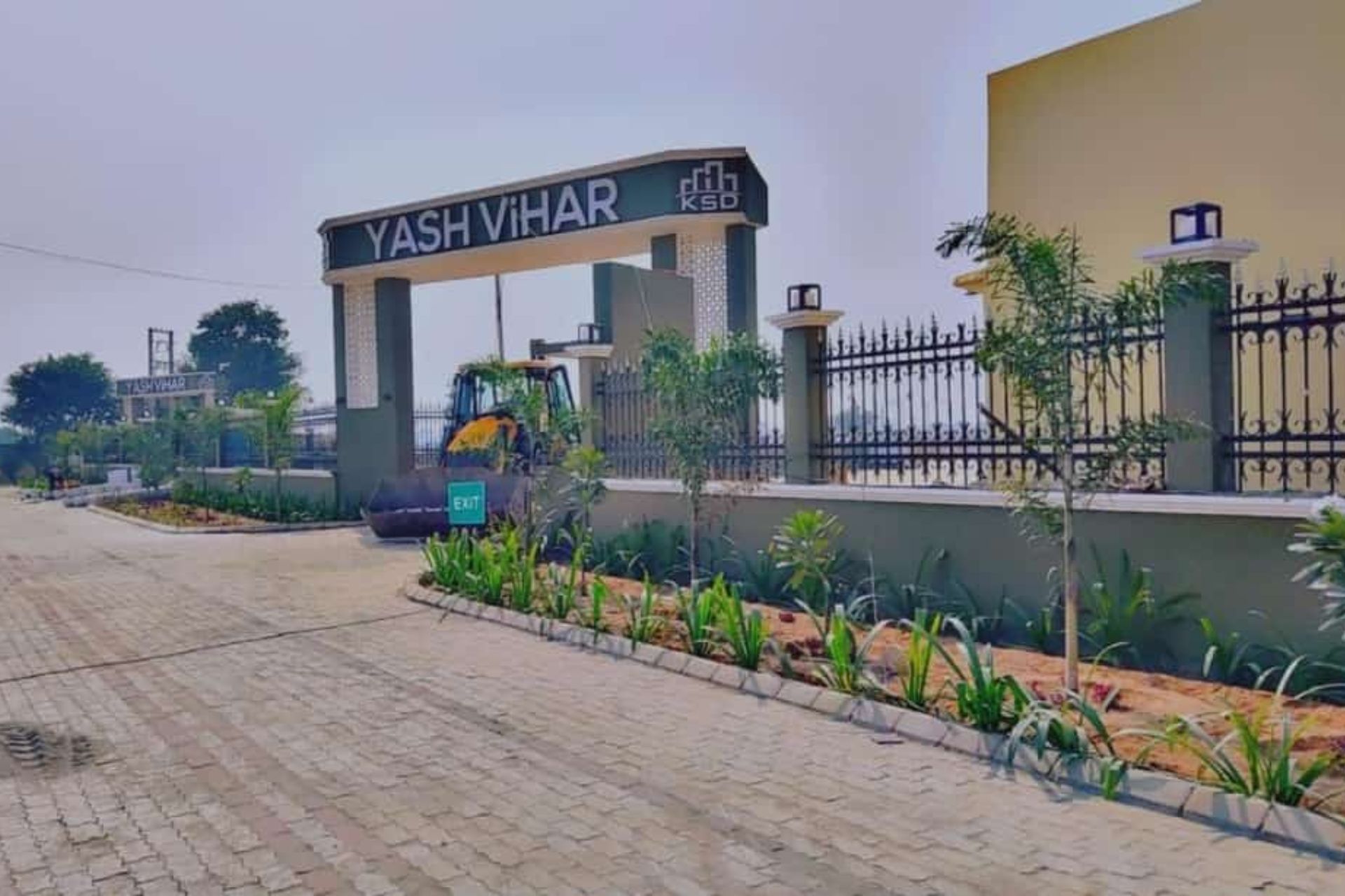 BrokerSaathi