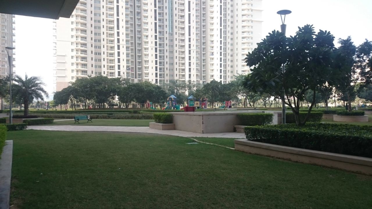 DLF Park Place Sector 54