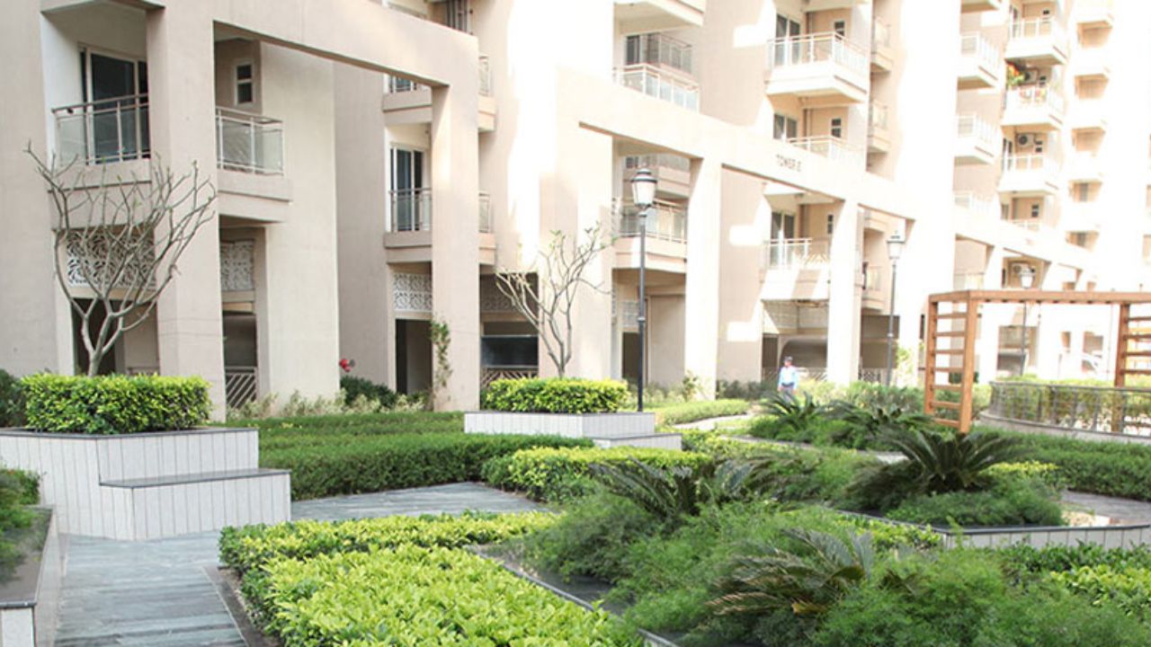 Gaur SportsWood Sector 79 