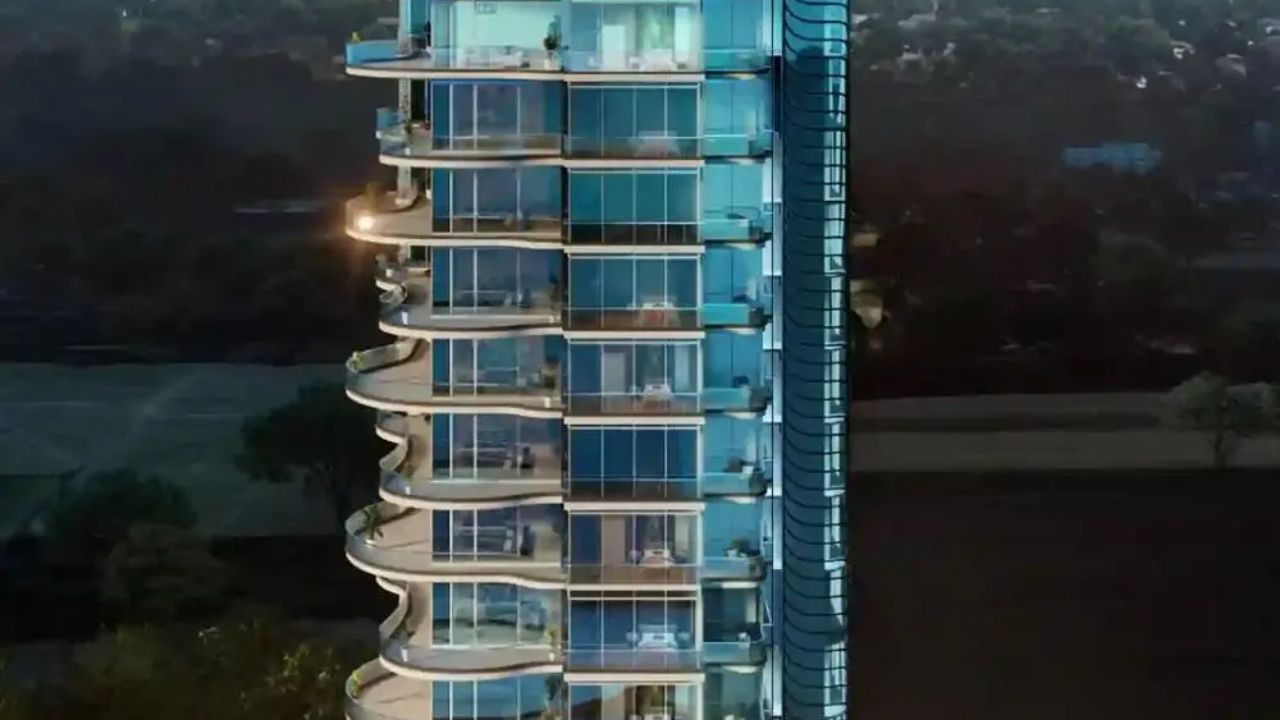 MVN Aero One Sector 37 D