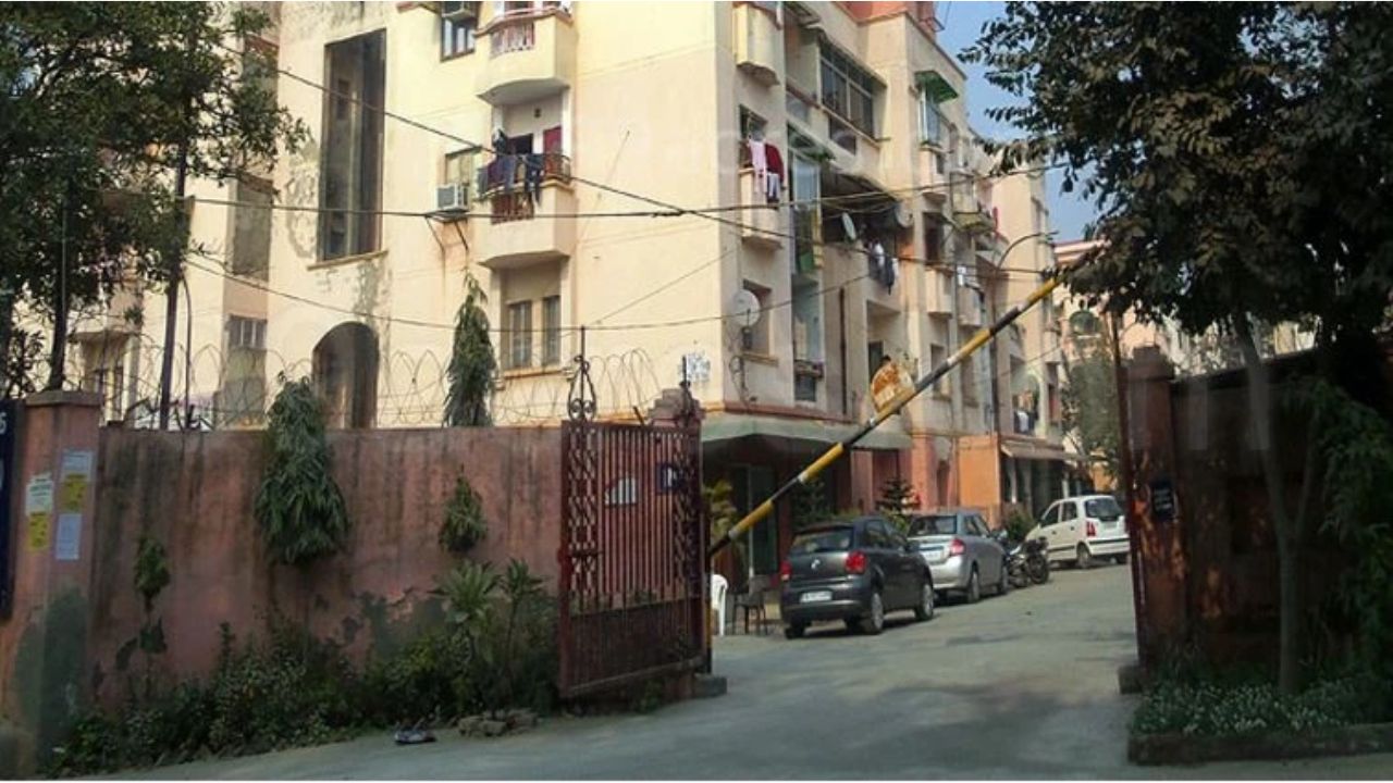 DDA Pink Apartments Sector 18 Dwarka Delhi