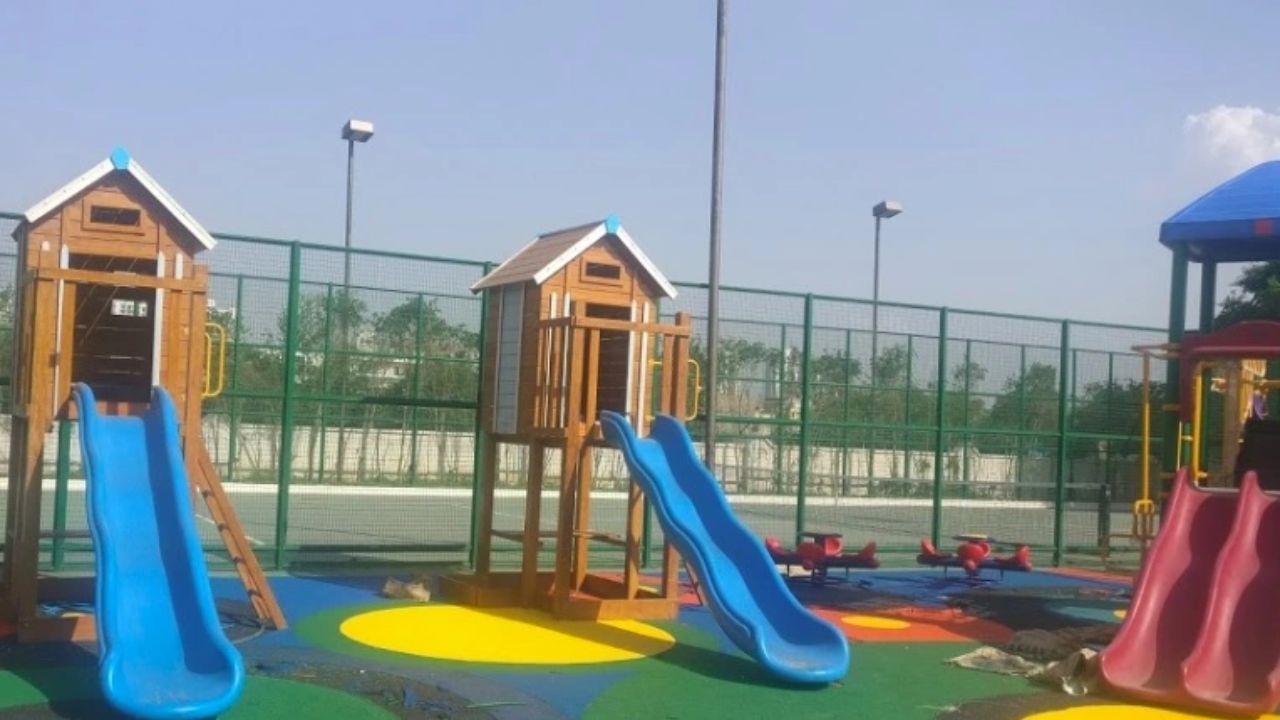 DLF The Skycourt Gurgaon amenities