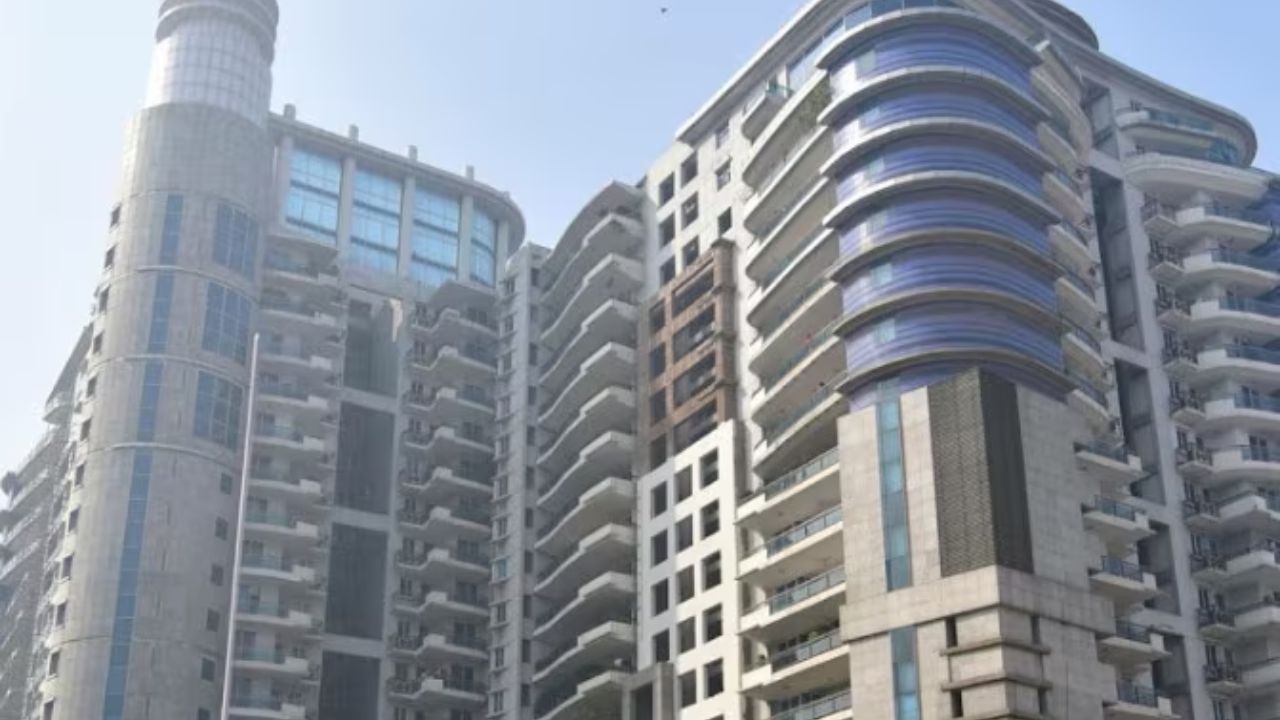 DLF The Pinnacle Sector 43 Gurgaon